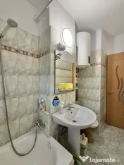 Apartament 1 camera, decomandat, etaj 3, zona Dambovita 