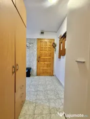 Apartament 1 camera, decomandat, etaj 3, zona Dambovita 
