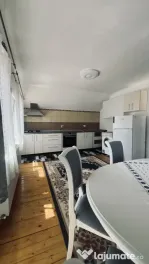 Apartament 3 camere, la casa, 70 mp utili, intrare separata