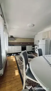 Apartament 3 camere, la casa, 70 mp utili, intrare separata 