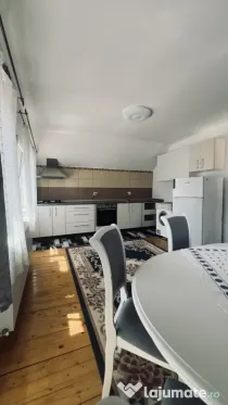 Apartament 3 camere, la casa, 70 mp utili, intrare separata
