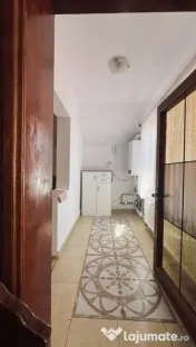 Apartament 3 camere, la casa, 70 mp utili, intrare separata 