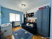 Apartament 3 camere, etaj 3, boxa - zona Torontalului 