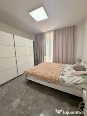 Apartament cu 3 camere si loc de parcare in CF - Dumbravita 