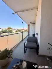 Apartament cu 3 camere si loc de parcare in CF - Dumbravita 