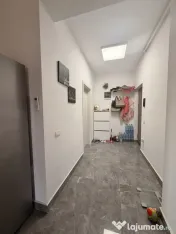 Apartament cu 3 camere si loc de parcare in CF - Dumbravita 