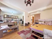 Casa individuala cu 5 camere, 836 mp teren - Sanandrei 