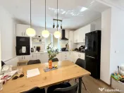 Triplex modern, 3 camere, 77 mp utili, mobilat/utilat - Sana 