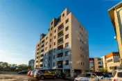La câtiva pași de mal | 2 camere, 52 mp utili, bloc nou cu lift 