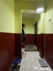 Apartament 2 camere, semidecomandat, etaj 3, zona Dambovita 