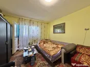 Apartament 2 camere, semidecomandat, etaj 3, zona Dambovita 