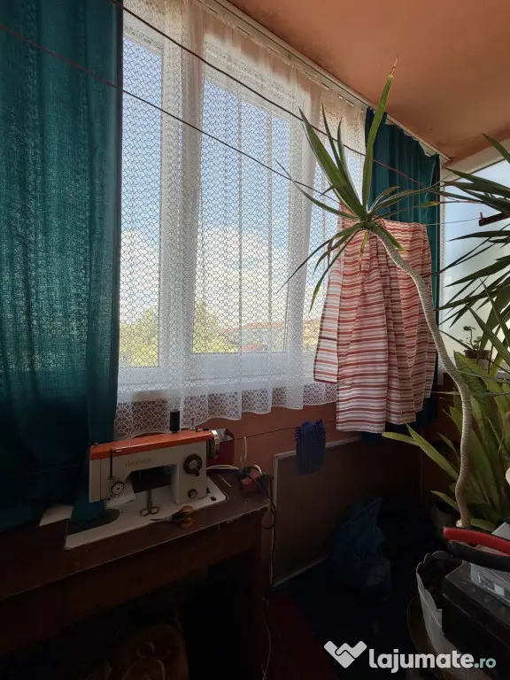 Apartament 2 camere, semidecomandat, etaj 3, zona Dambovita - Timisoara (Timis)