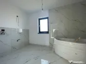 Duplex 3 camere separat prin baie Mosnita Noua 