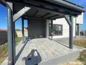 Duplex 3 camere separat prin baie Mosnita Noua 
