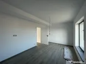 Duplex 3 camere separat prin baie Mosnita Noua 