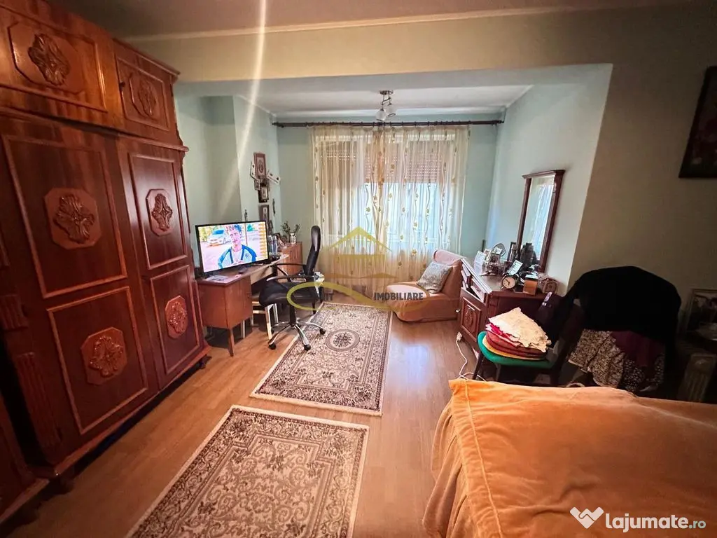 De vanzare casa ultracentrala de vanzare Bacau - Bacau (Bacau)