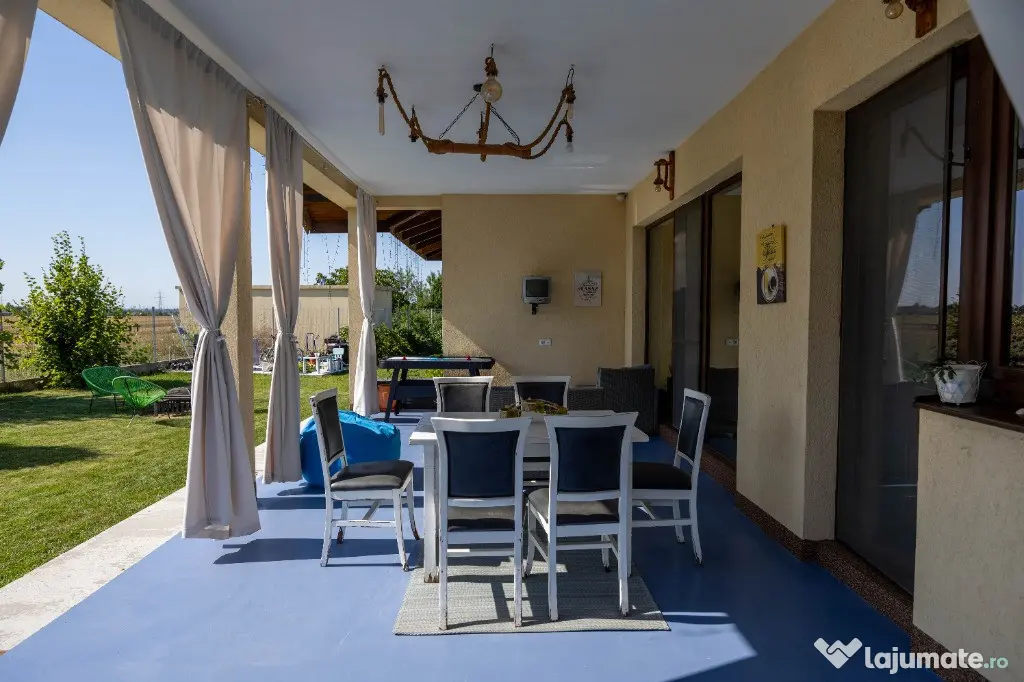 Casă tip Farmhouse la marginea pădurii, cu vedere spre Bucegi - Dumbraveni (Bucuresti-Ilfov)