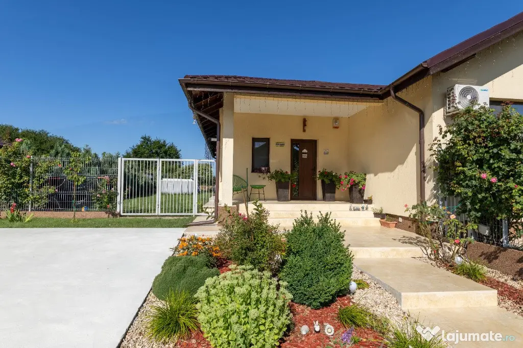 Casă tip Farmhouse la marginea pădurii, cu vedere spre Bucegi - Dumbraveni (Bucuresti-Ilfov)