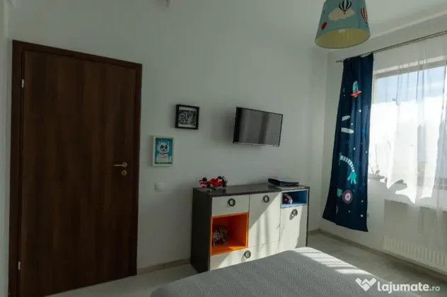 Casă tip Farmhouse la marginea pădurii, cu vedere spre Bucegi - Dumbraveni (Bucuresti-Ilfov)