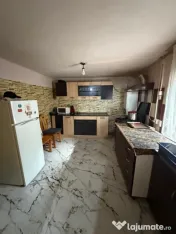 Casa P+1, 6 camere, 200 mp utili, 553 teren, zona Romanesti 