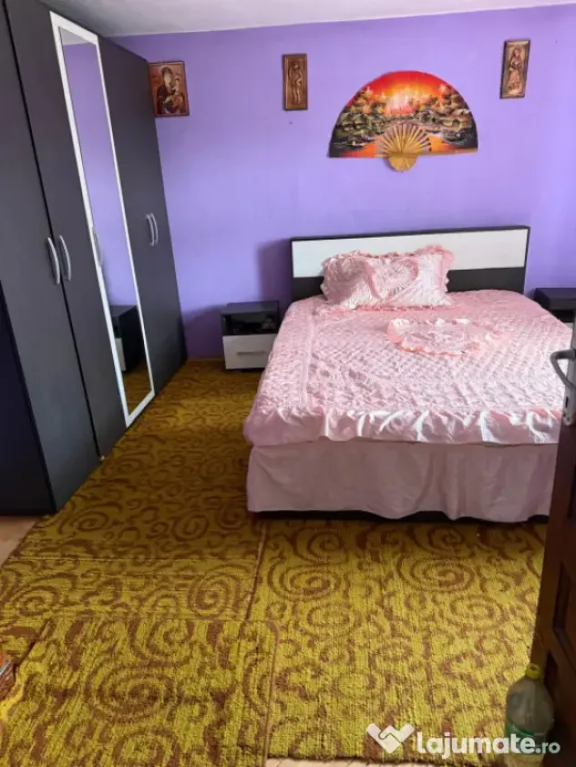 Casa P+1, 6 camere, 200 mp utili, 553 teren, zona Romanesti - Craiova (Dolj)