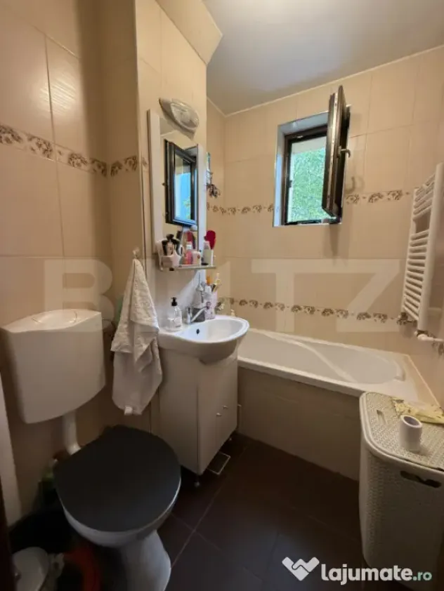 Apartament 2 camere, 50 mp, etaj intermediar, zona Centrală - Suceava (Suceava)