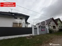 Casa cu potential de investite 8 camere 392 mpu teren 5724 m