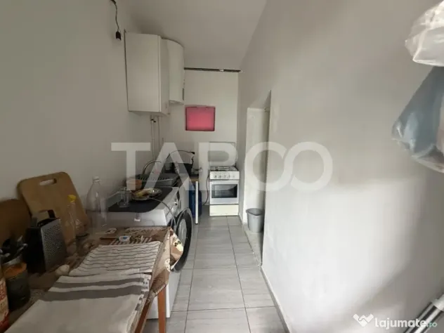 Casa cu potential de investite 8 camere 392 mpu teren 5724 m - Gura Vaii (Brasov)