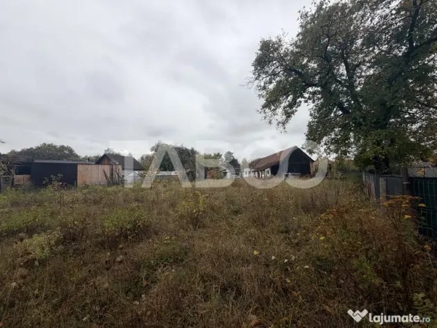 Casa cu potential de investite 8 camere 392 mpu teren 5724 m - Gura Vaii (Brasov)