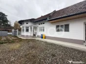 Casa cu potential de investite 8 camere 392 mpu teren 5724 m