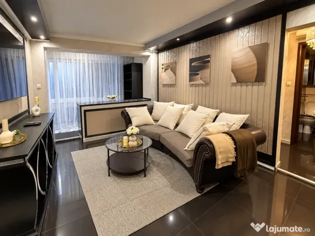 Proprietar închiriez apartament 2 camere renovat utilat complet 65mp