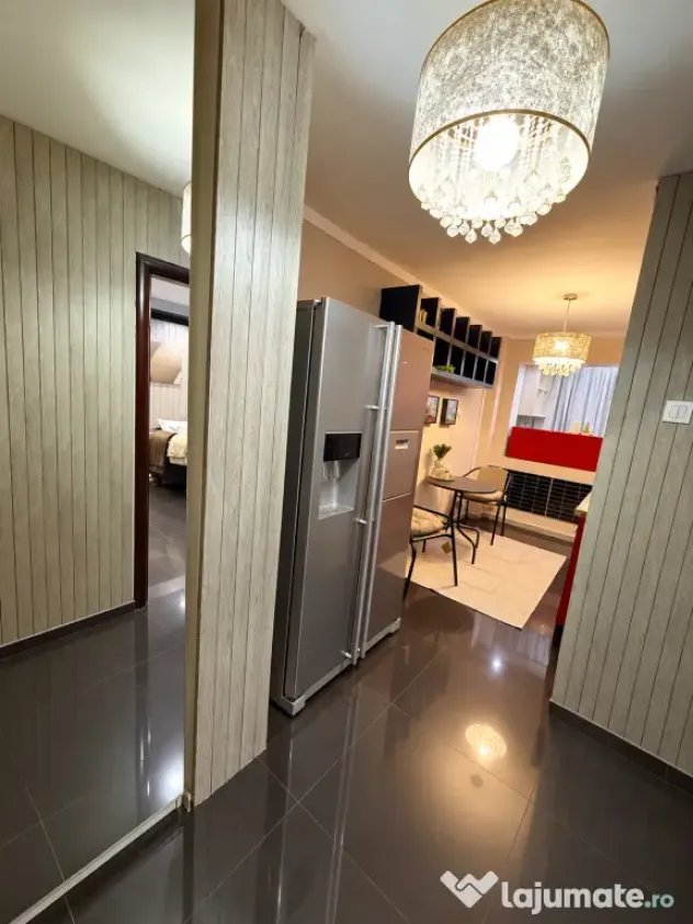 Proprietar închiriez apartament 2 camere renovat utilat complet 65mp