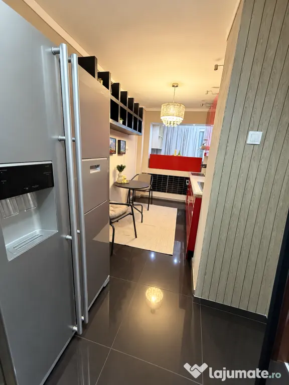 Proprietar închiriez apartament 2 camere renovat utilat complet 65mp