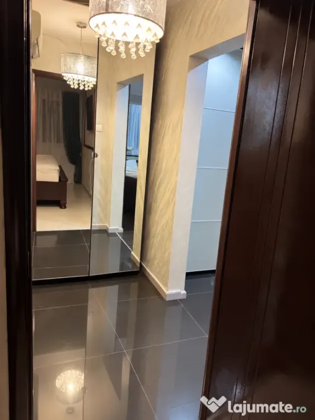 Proprietar închiriez apartament 2 camere renovat utilat complet 65mp