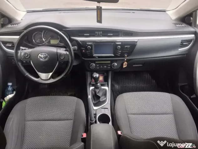 Toyota Corolla 1.6 Benzină Aspirat 132 Cp Euro 5 - Navigație - An 11 2013 - Alexandria (Teleorman)