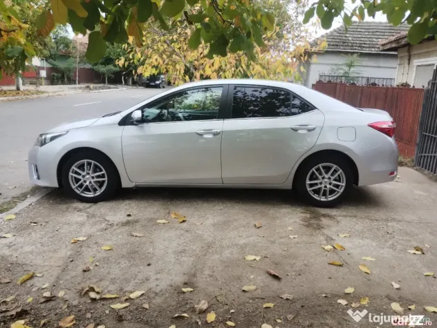 Toyota Corolla 1.6 Benzină Aspirat 132 Cp Euro 5 - Navigație - An 11 2013 - Alexandria (Teleorman)