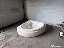 Cadă pentru colț cu functie jacuzzi