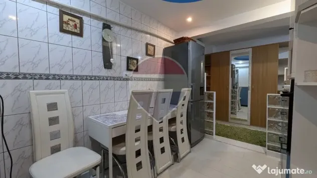 Vanzare Apartament 3 camere în zona P-ta Alba Iulia - Bucuresti (Bucuresti-Ilfov)