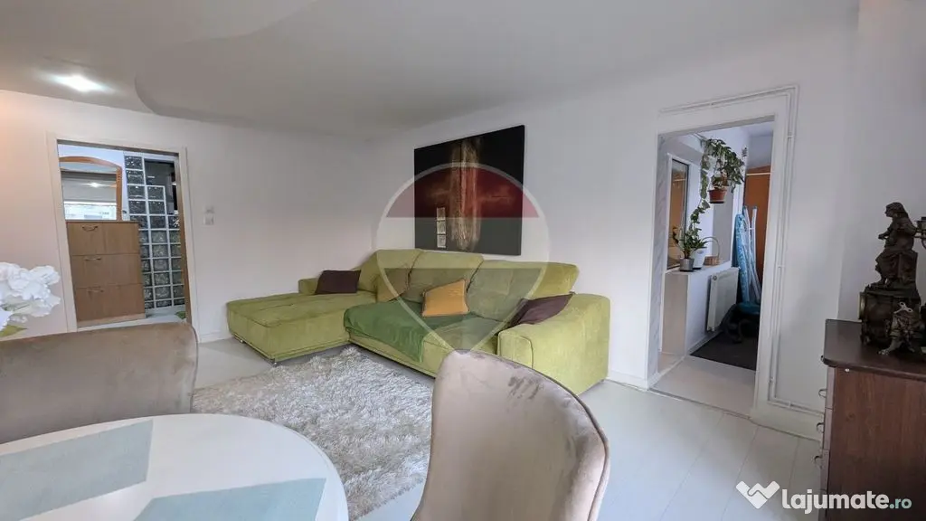Vanzare Apartament 3 camere în zona P-ta Alba Iulia - Bucuresti (Bucuresti-Ilfov)