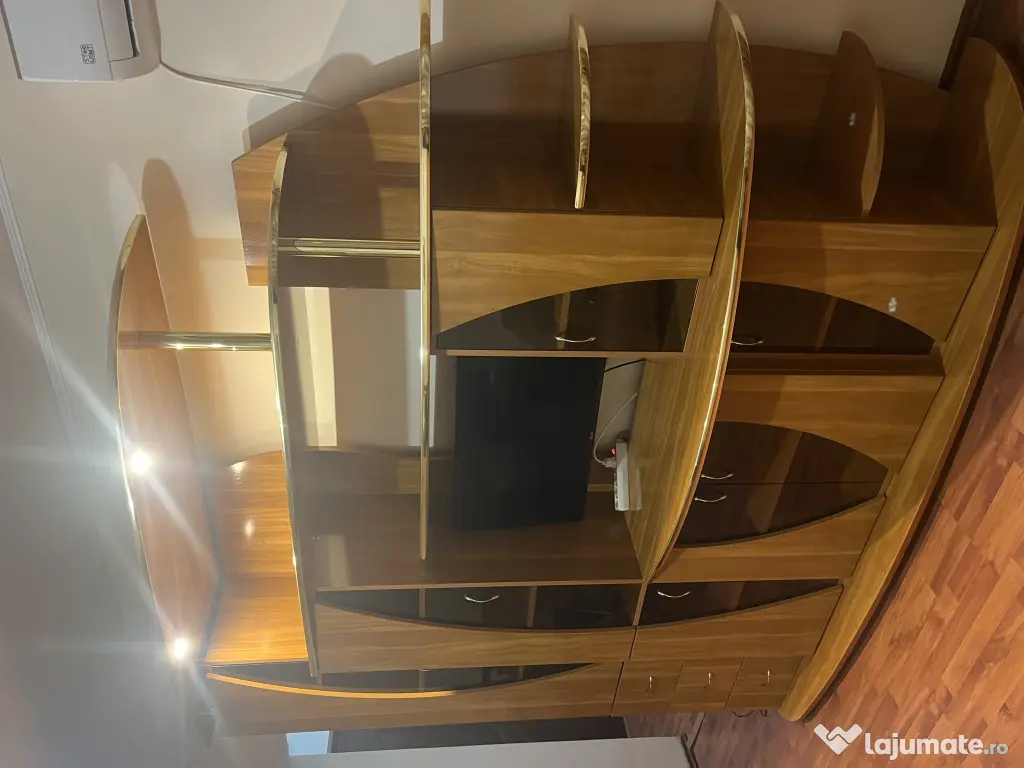 Piesa de mobilier pentru living