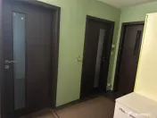 Decomandat cu 3 Camere / 2 Bai Etaj 2 Zona Lunei