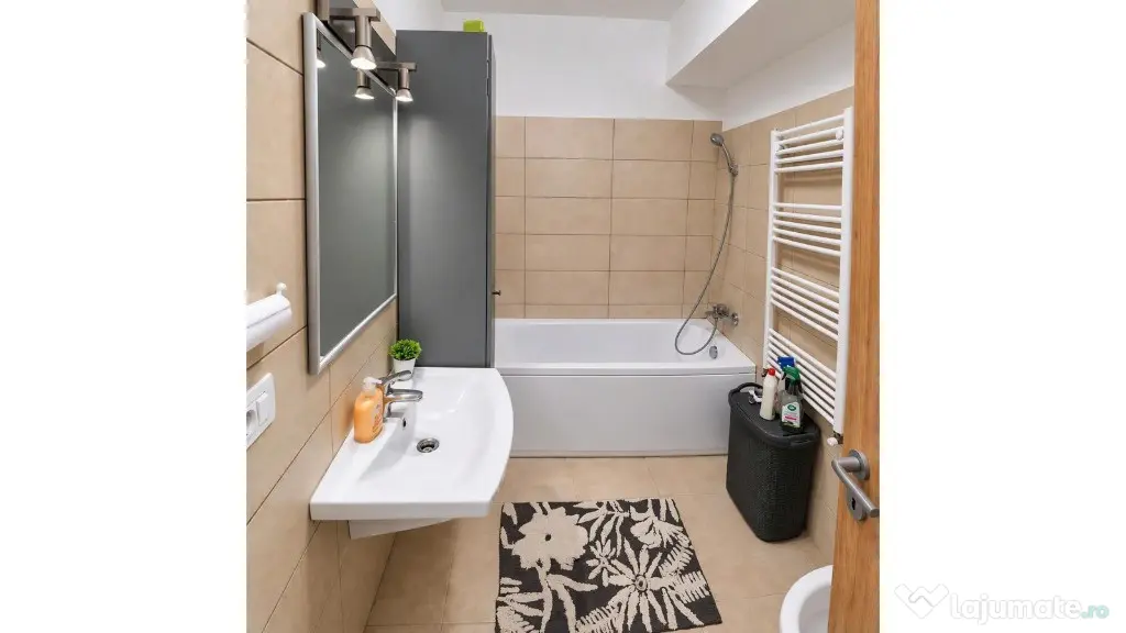 Inchiriere apartament 2 camere decomandat 57 mp utili 23 august - Otopeni (Bucuresti-Ilfov)