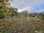 Casă cu 10 camere și teren de 2.046 mp, în zona Pieței d