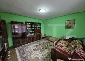 Casă cu 10 camere și teren de 2.046 mp, în zona Pieței d