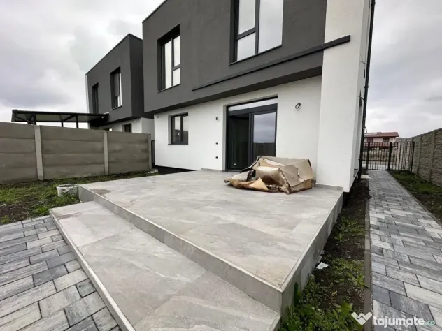 Duplex | Parter + Etaj | Toate utilitatile | Curte generoasa - Sacalaz (Timis)