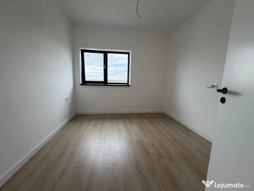 Triplex in Sacalaz | Finisaje premium | 4 camere | Asfalt | - Sacalaz (Timis)