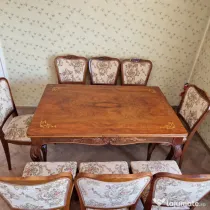 Set mobilă sufragerie vintage – masă cu 8 scaune, vitrină și comodă
