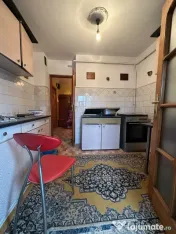 Etaj 2! Apartament 2 camere decomandat, zona Calarasi 4. 