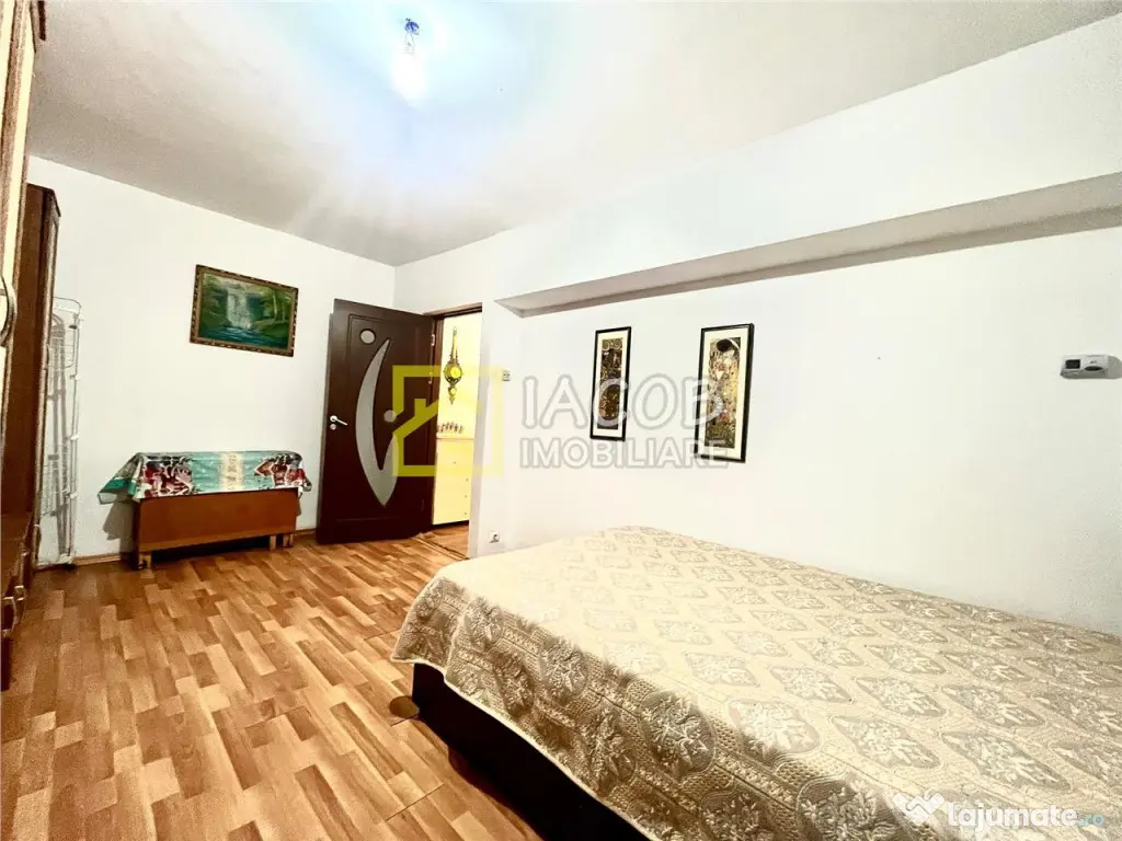 Garsoniera Decomandata Parter Zona Cora Insula Bacau - Bacau (Bacau)