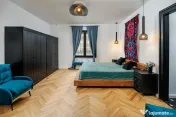 COMISION 0! Apartament cu 3 camere, 120 mp, la casa in Centrul Istoric